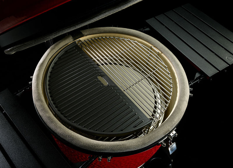 Griddle in use